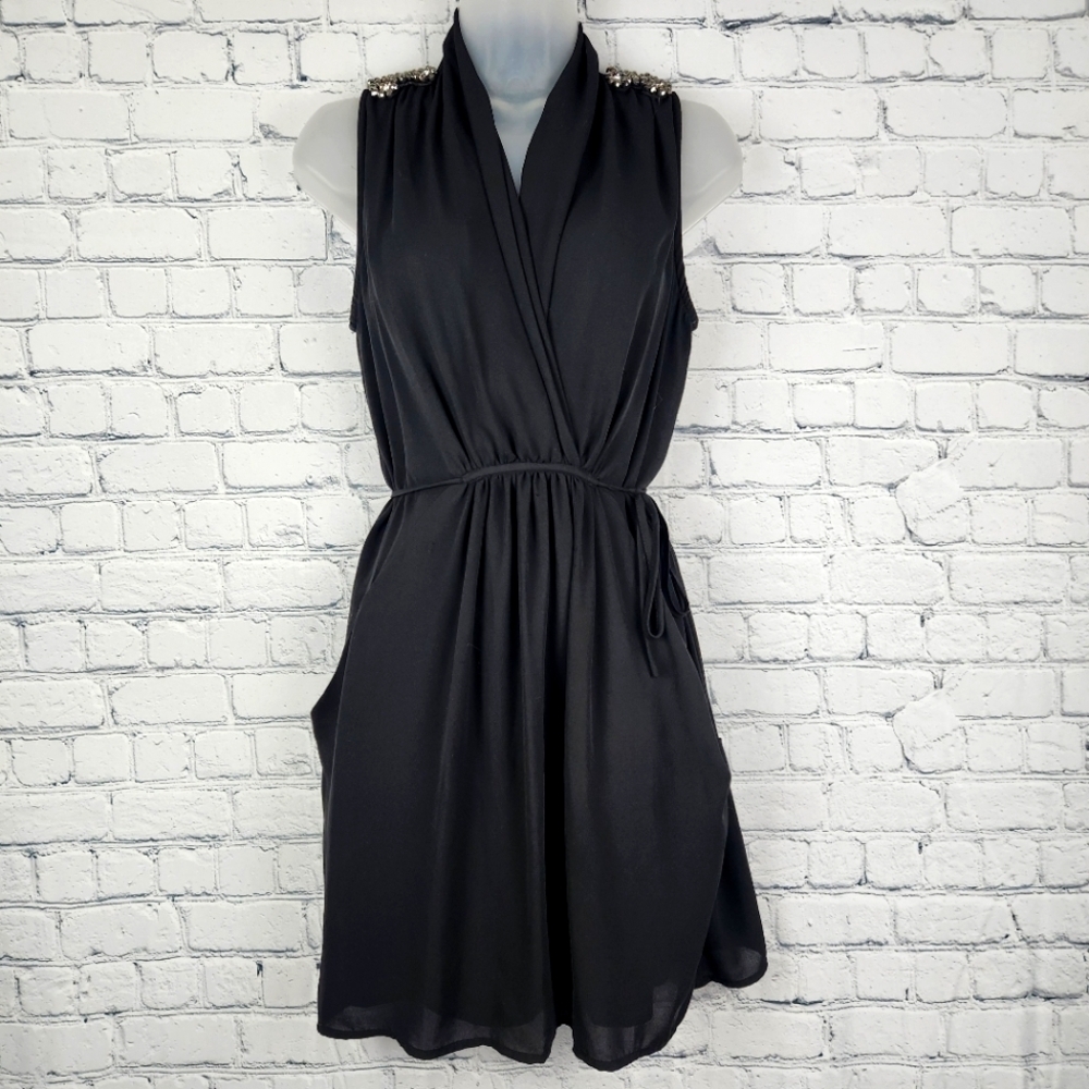 Collective Concepts Size M Black Sleeveless Dress with Shoulder Accents